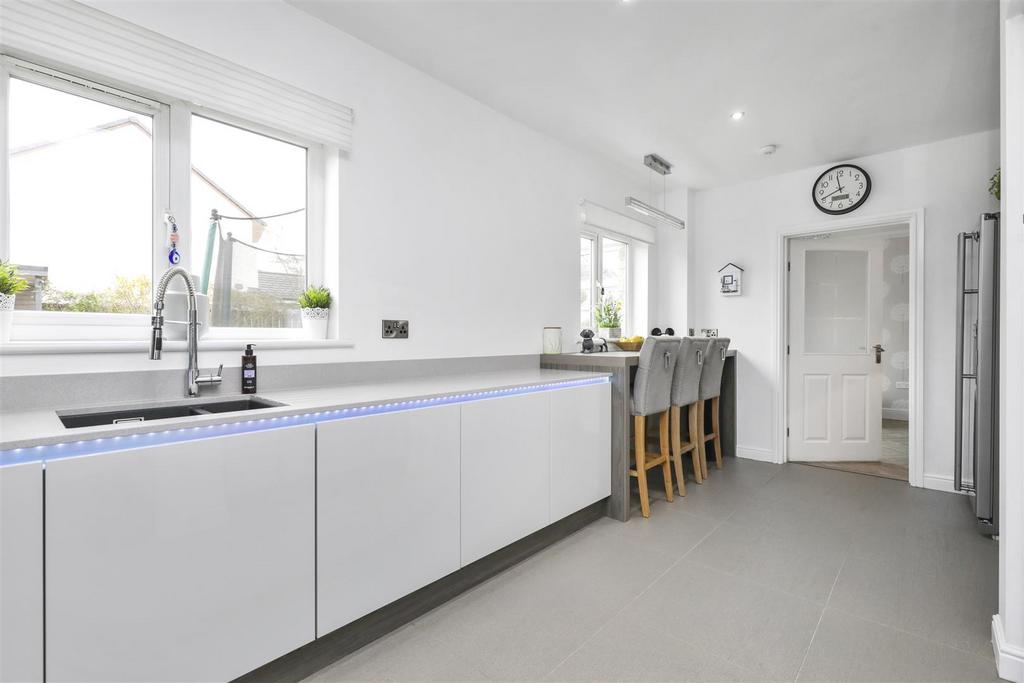 13 Middlebank Rise Dunfermline 37.jpg