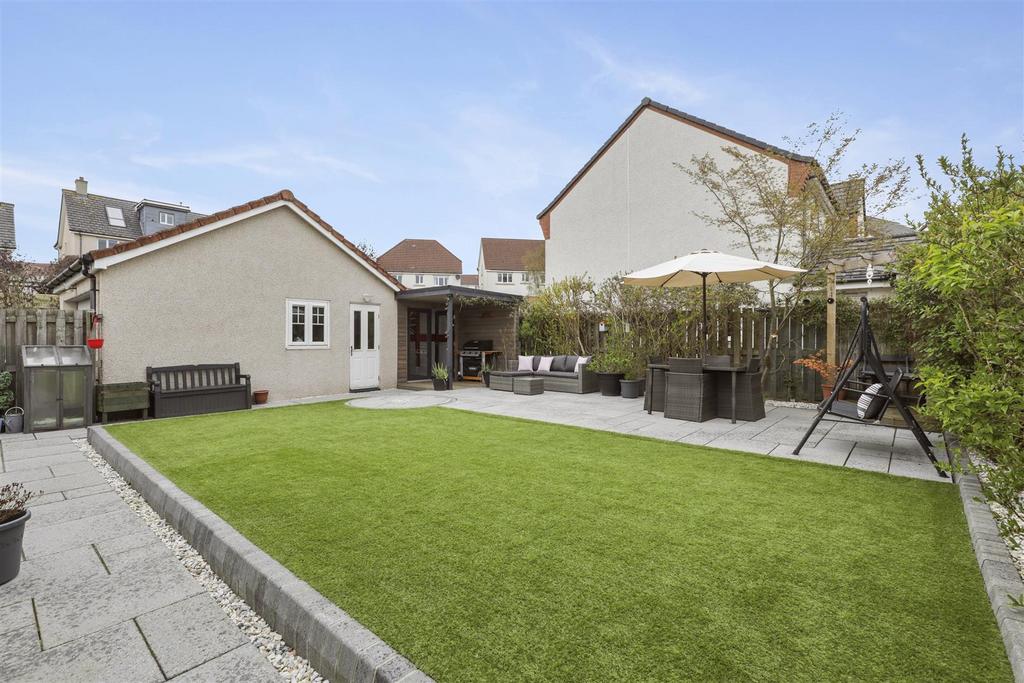13 Middlebank Rise Dunfermline 5.jpg