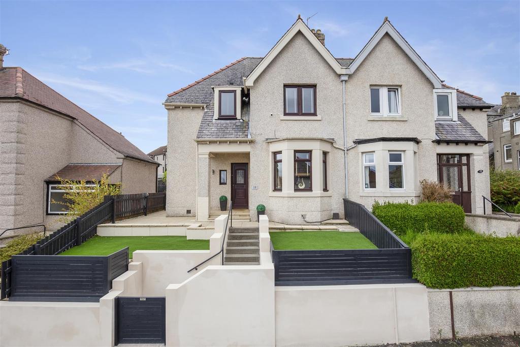 19 Alexandra Street, Dunfermline... 3 bed semidetached house £255,000
