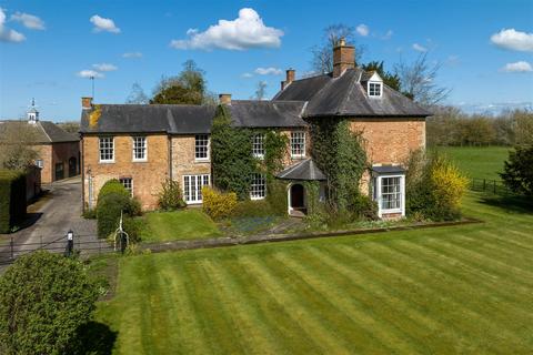 6 bedroom detached house for sale, Banbury Road, Ladbroke, Southam