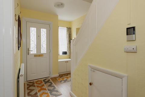 37 Hamilton Close, Epsom, KT19 8RG