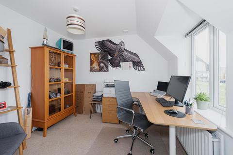 1 Dove Tree Close, Epsom, KT19 8GL