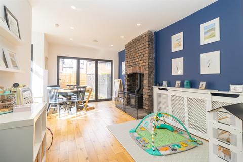 28 Chapel Road, Manchester, M22 4JW