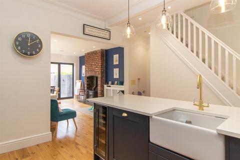 28 Chapel Road, Manchester, M22 4JW