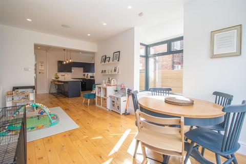 28 Chapel Road, Manchester, M22 4JW