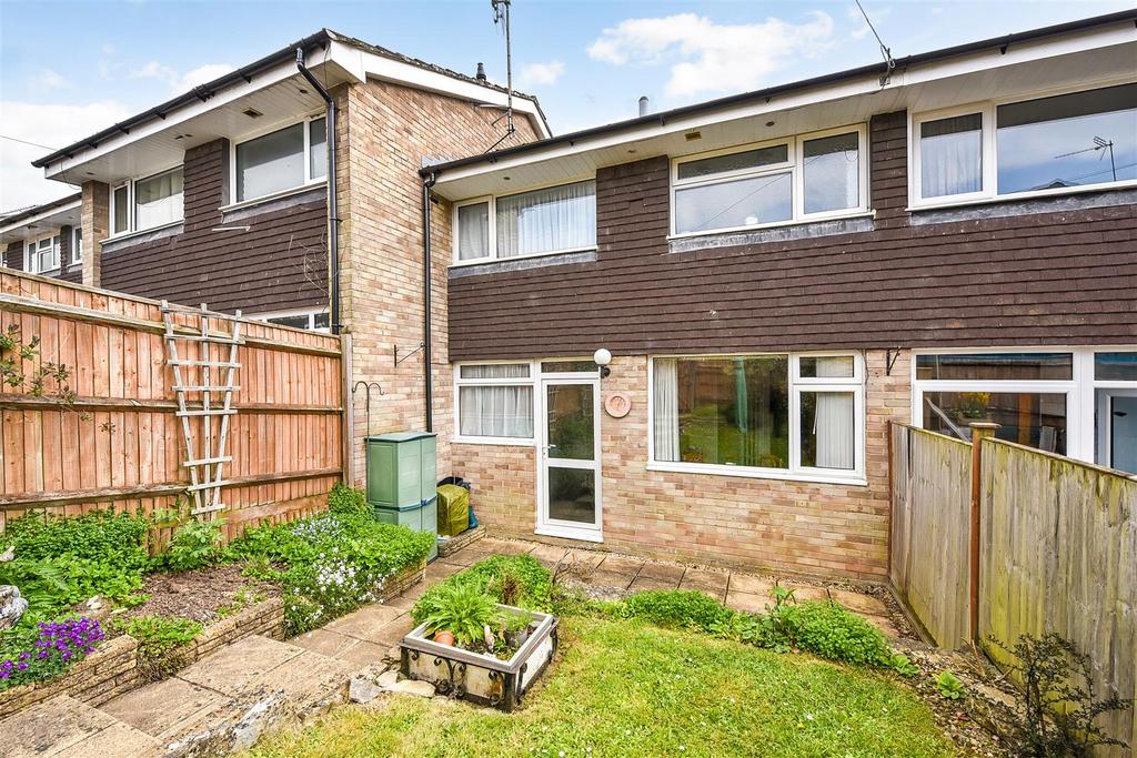 Armstrong Rise, Charlton, Andover 2 bed terraced house for sale £225,000