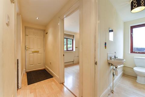 1, Myrtle Cottages High Street, Shipton Bellinger, Tidworth, SP9 7TZ