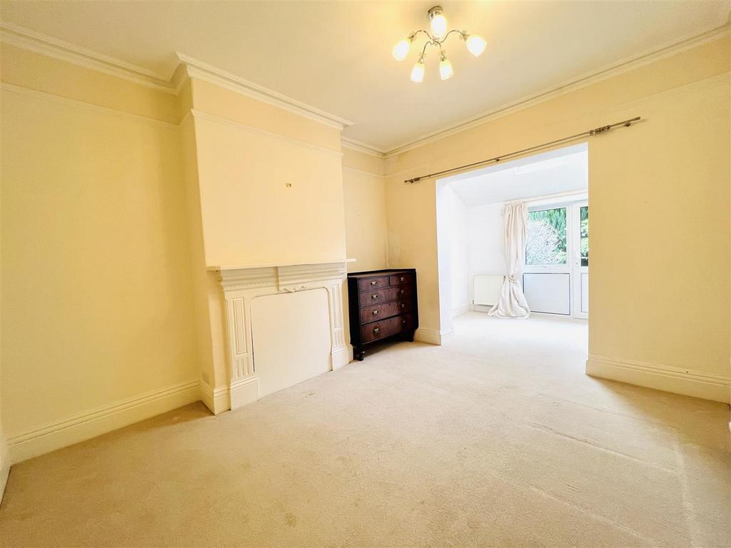 Appleton Road, Hale, Altrincham 4 bed semidetached house for sale £