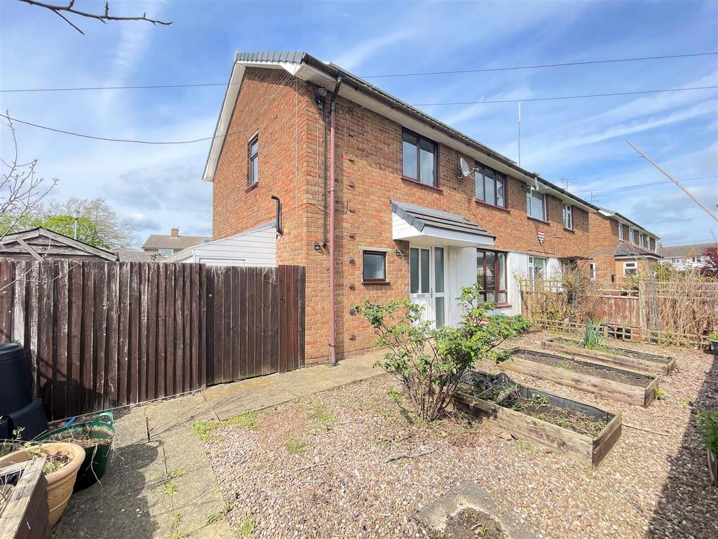 Avondale, Cotgrave, Nottingham 3 bed semidetached house for sale £
