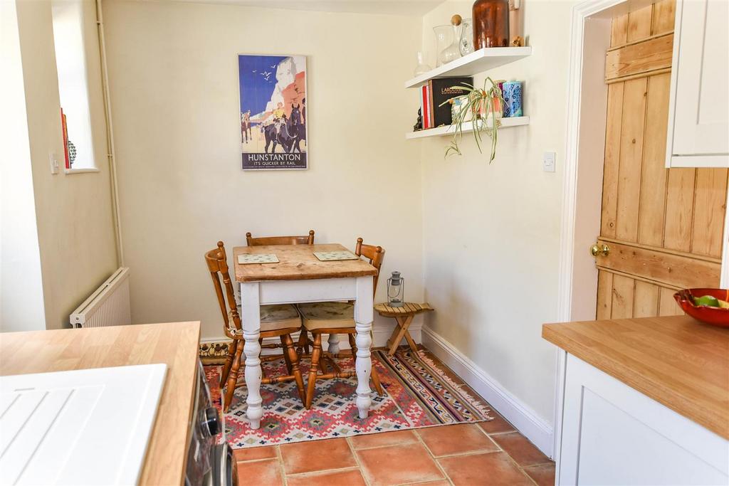 Dining area.JPG