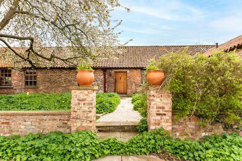 4 bedroom detached house for sale, The Old School, West Knapton, Malton, North Yorkshire YO17 8JB