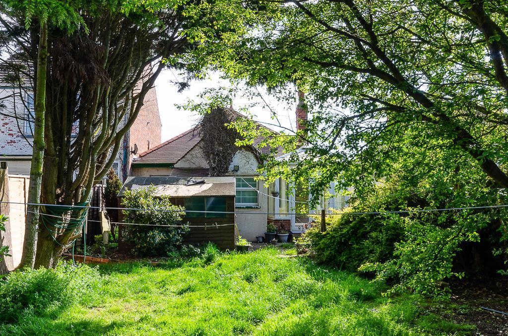 Hollym Road, Withernsea 2 bed semidetached bungalow for sale £165,000