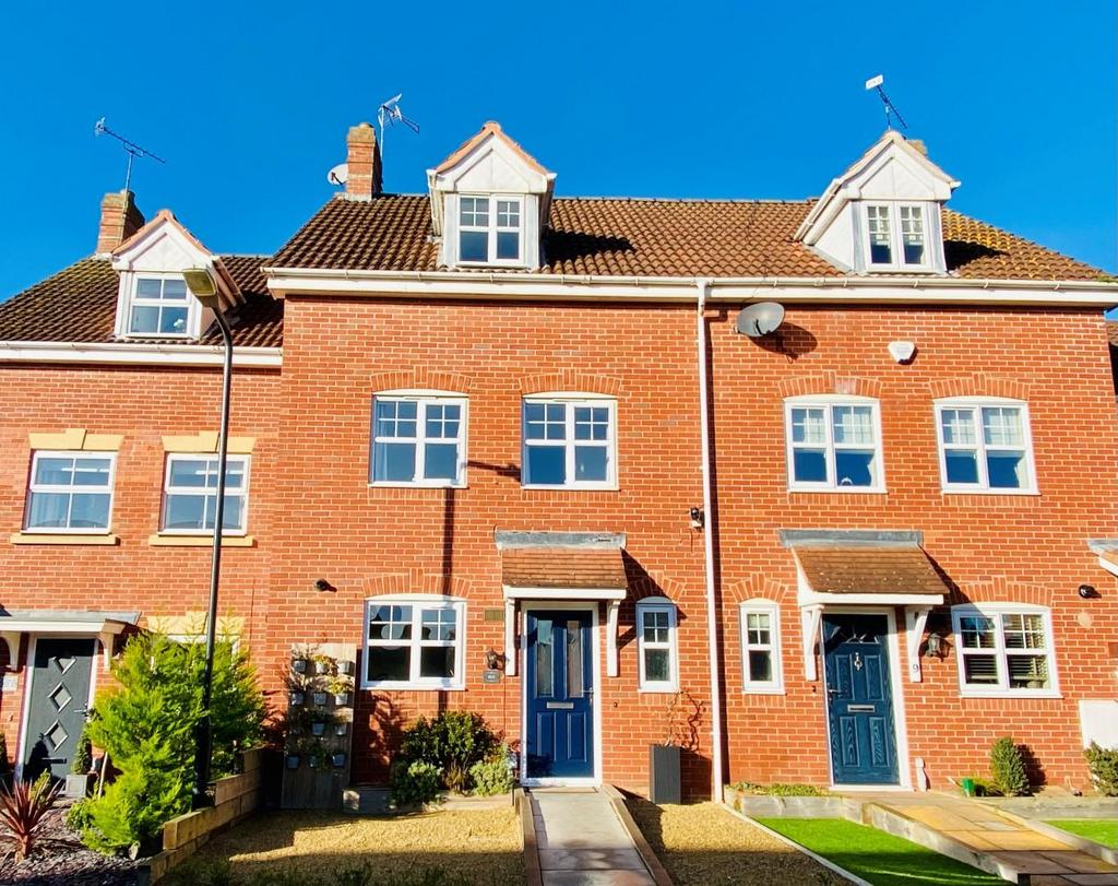 Torres Close, Warwick 3 bed townhouse for sale £325,000