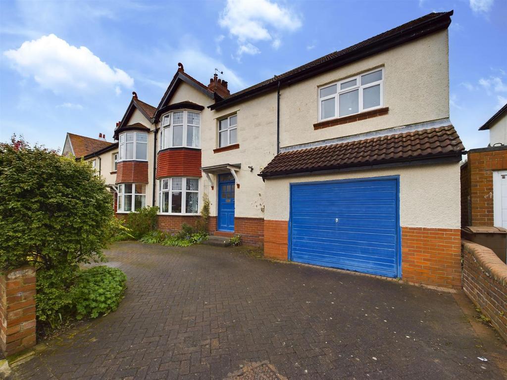St. Crescent, Whitley Bay 5 bed semidetached house for sale