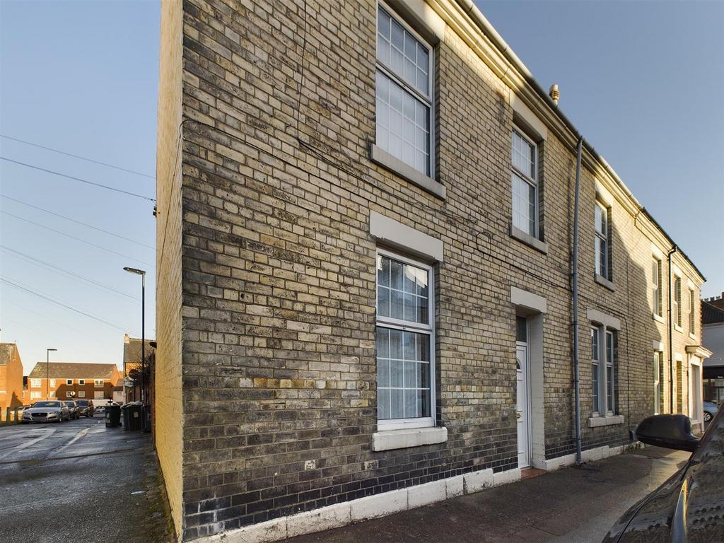 Eleanor Street, Cullercoats 3 bed terraced house £275,000