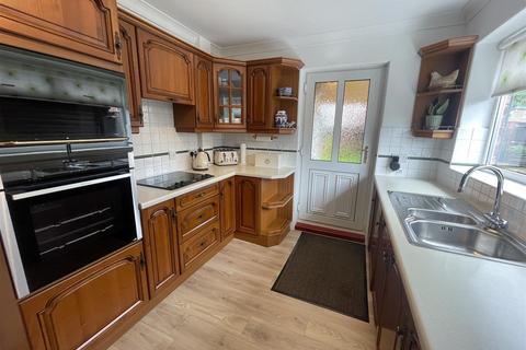 3 bedroom semi-detached house for sale - Lunedale Road, Darlington