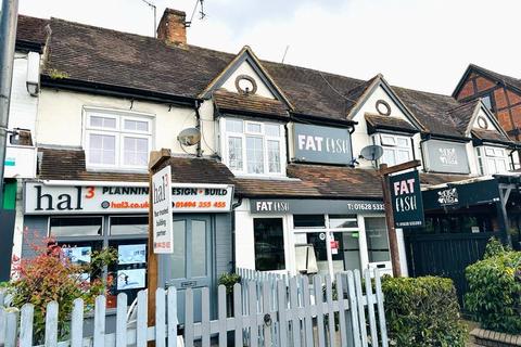 undefined, The Green, Wooburn Green, Buckinghamshire, HP10