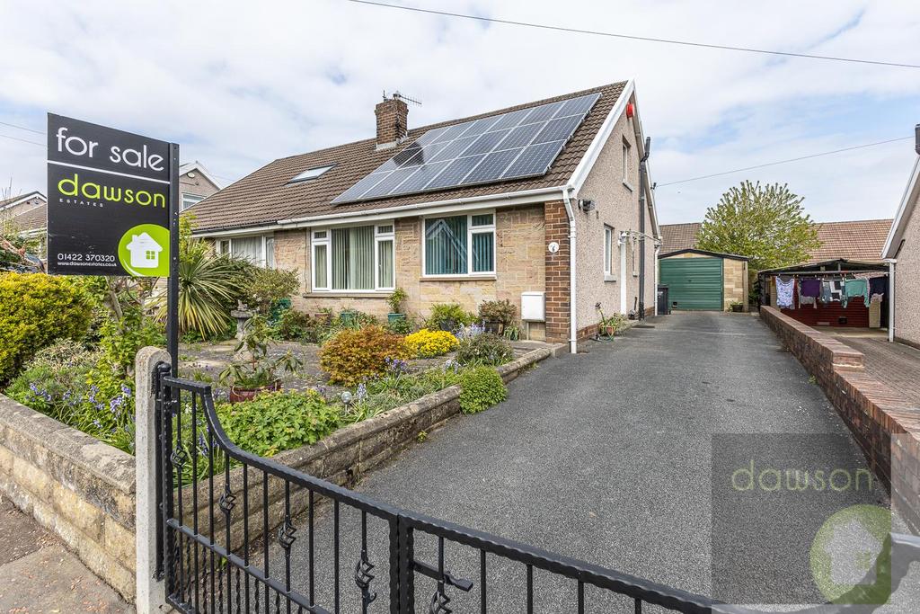 Crestfield Road, Elland 2 bed semidetached bungalow for sale £220,000