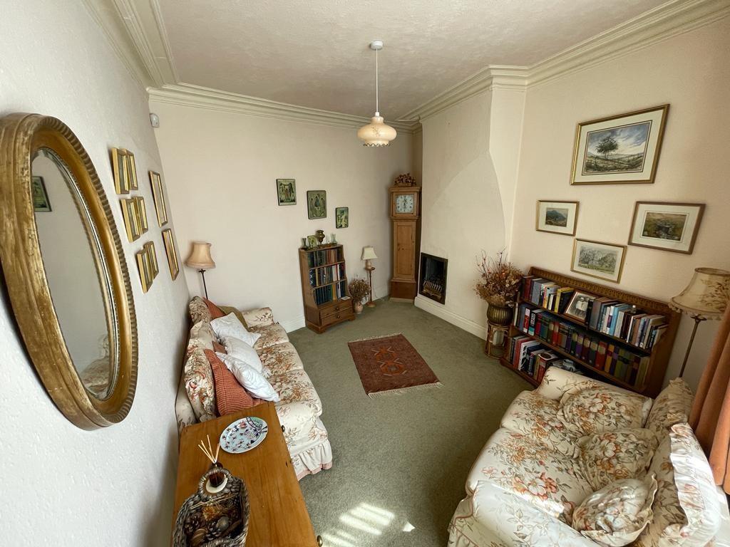 New sitting room 2.jpg