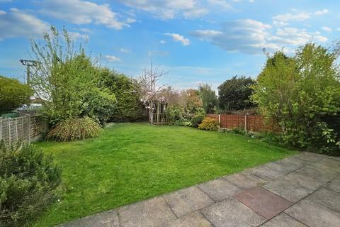 3 bedroom detached house to rent, Whalley Close, Timperley