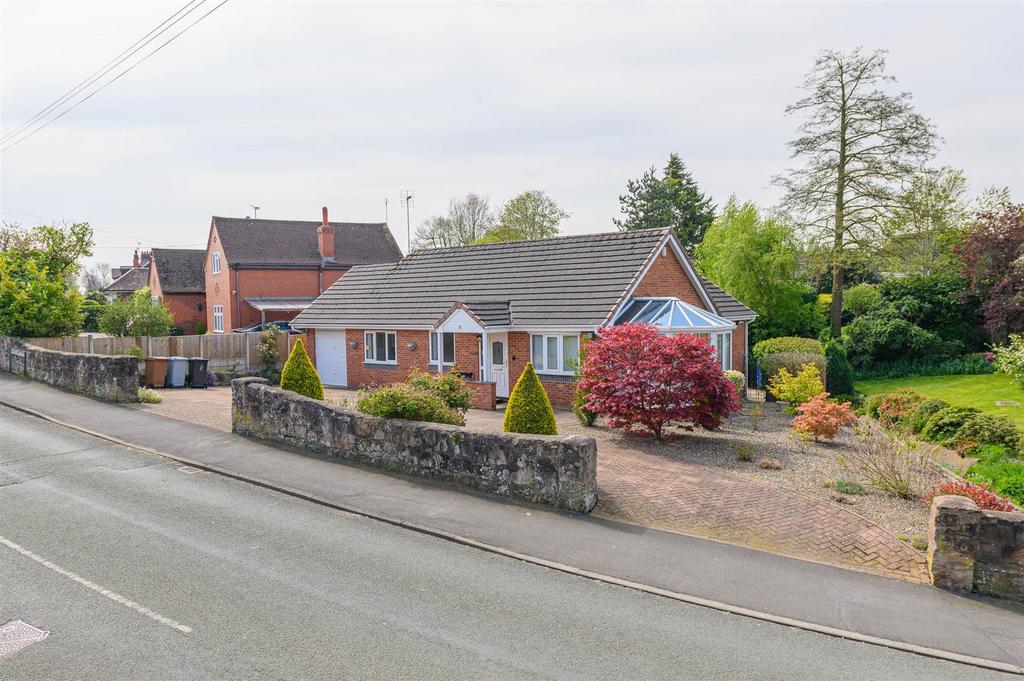 Brookland Avenue, Wistaston, Crewe 3 bed detached bungalow for sale £