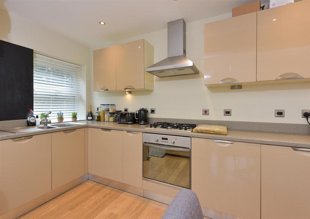 20a Vicarage Rd 016.jpg