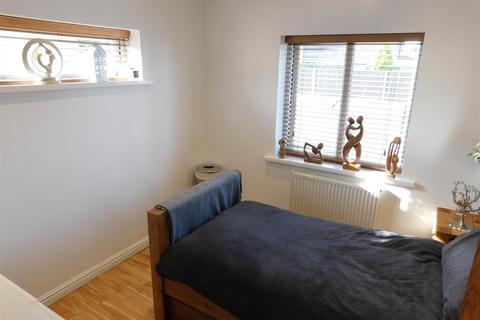 68 Burlish Close, Stourport-on-severn, DY13 8XW