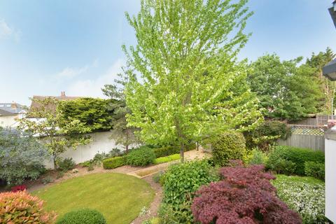 undefined, Bridge Street, Walton-on-Thames, KT12