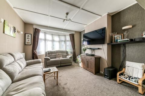 92 Edgehill Road, Mitcham, CR4 2HW