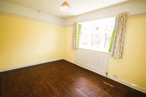 9 Barley Croft, Cheadle, Stoke-on-trent, ST10 1NA