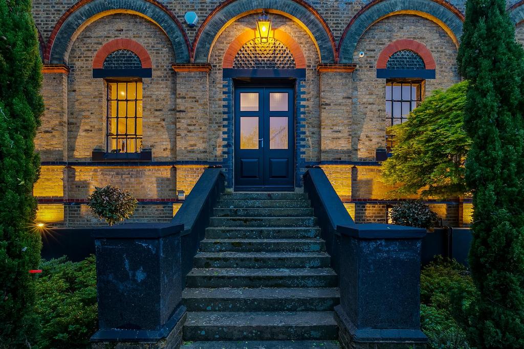 The Pump House [Night Shoot]-3.jpg