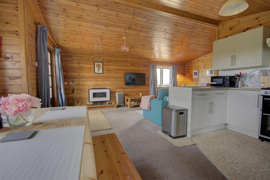 Tarrel Lodge, Located near Tain IV20 1SL 3 bed villa for sale £45,000