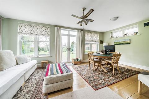 186 Bromham Road, Bedford, MK40 4BP