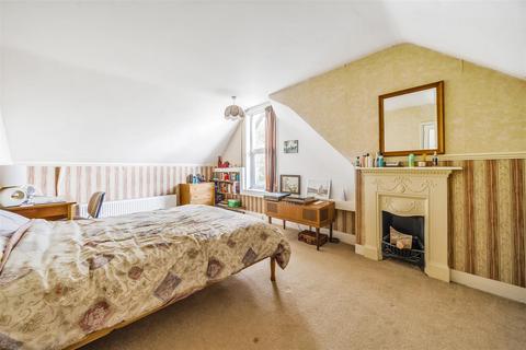 186 Bromham Road, Bedford, MK40 4BP