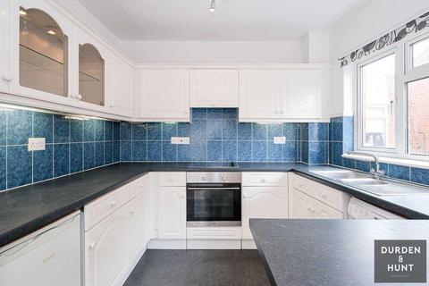 2 bedroom apartment for sale - High Road, Loughton, IG10