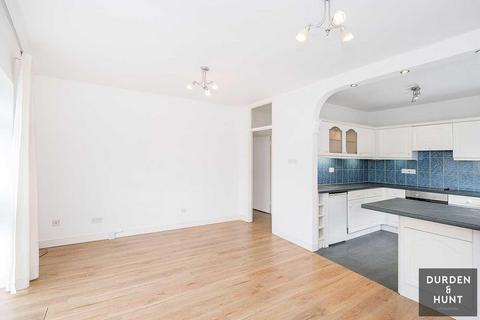 2 bedroom apartment for sale - High Road, Loughton, IG10