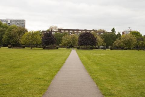 Flat 183, Fellows Court Weymouth Terrace, London, E2 8LQ