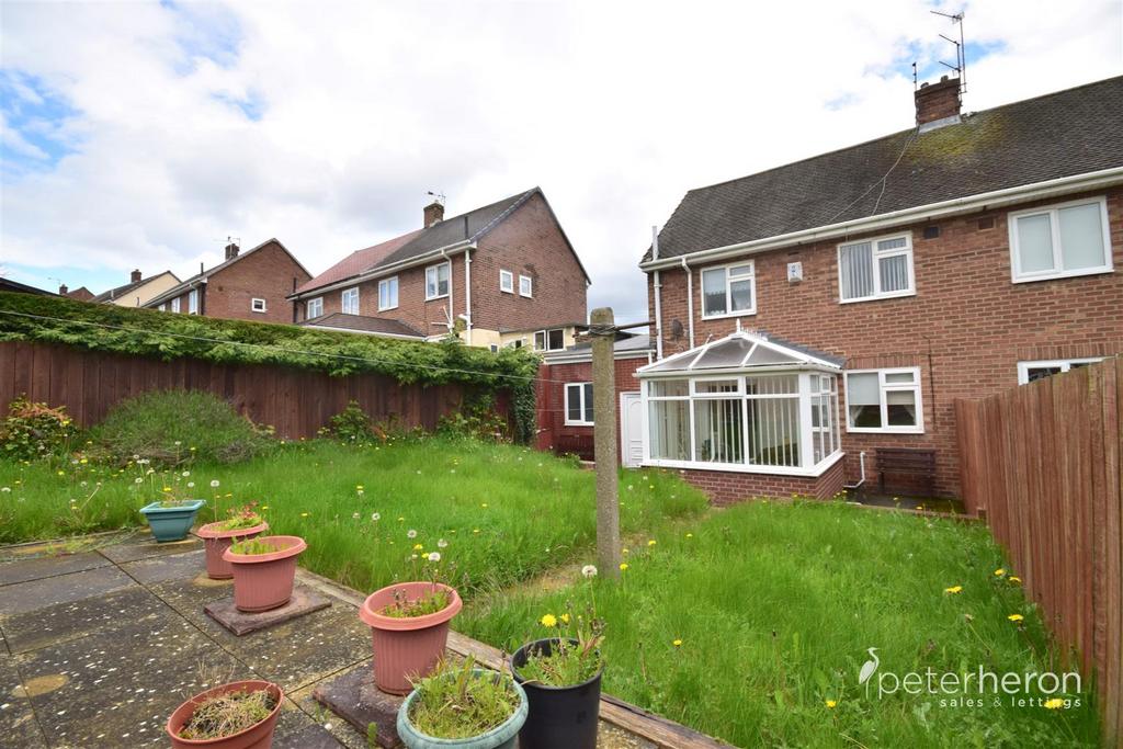 Grindon Lane, Thorney Close, Sunderland 2 bed semidetached house for