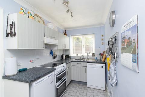 4 bedroom detached house for sale - Dargate Road, Yorkletts, CT5