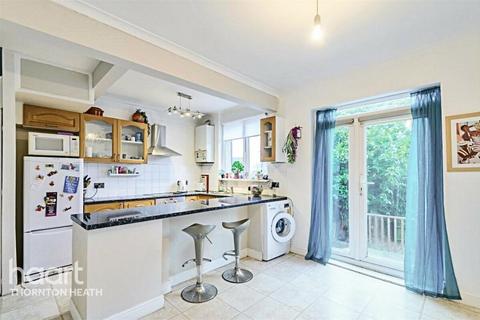 157 Grange Road, London, SE25 6TG