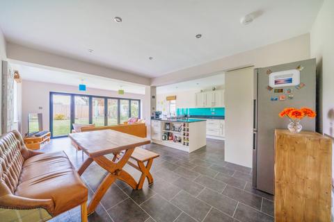 5 Donnafields, Bisley, Woking, GU24 9DP