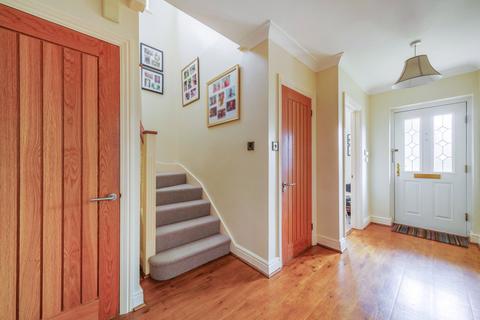 5 Donnafields, Bisley, Woking, GU24 9DP