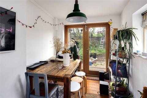 45 Oriel Road, London, E9 5SG