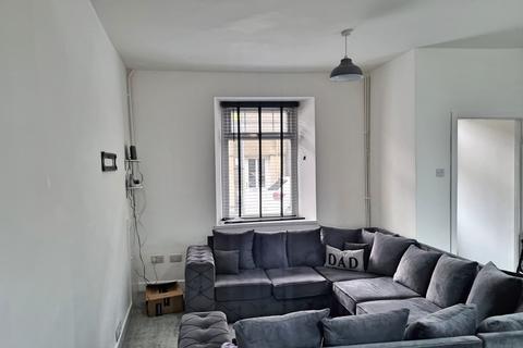 54 King Street, Neath, SA11 1PF