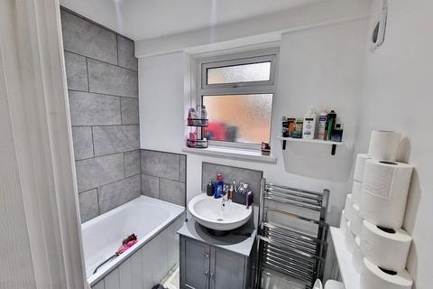 54 King Street, Neath, SA11 1PF