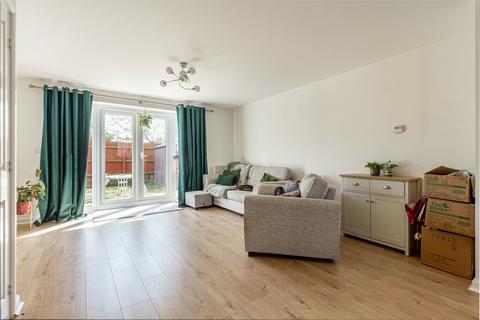 22 Kingcup Close, Catshill, Bromsgrove, B61 0GH