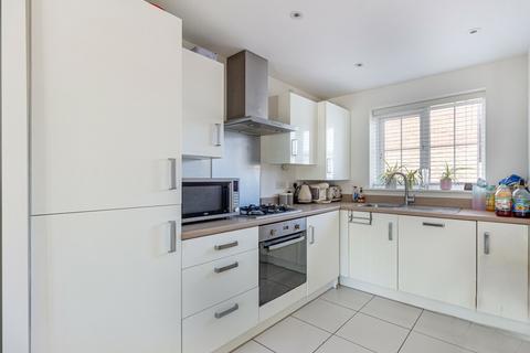 22 Kingcup Close, Catshill, Bromsgrove, B61 0GH