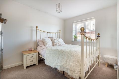 22 Kingcup Close, Catshill, Bromsgrove, B61 0GH