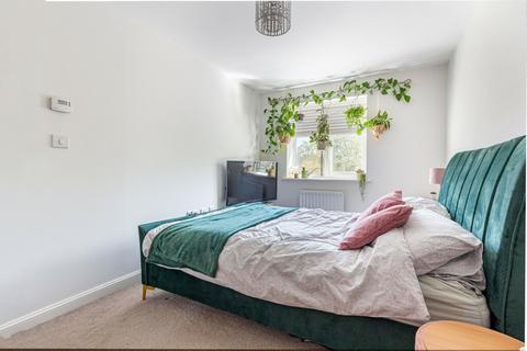 22 Kingcup Close, Catshill, Bromsgrove, B61 0GH