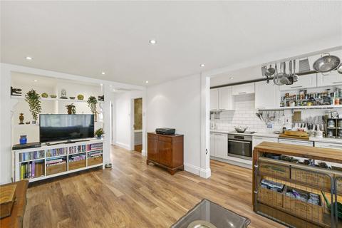 63 Brickett Close, Ruislip, HA4 7YF
